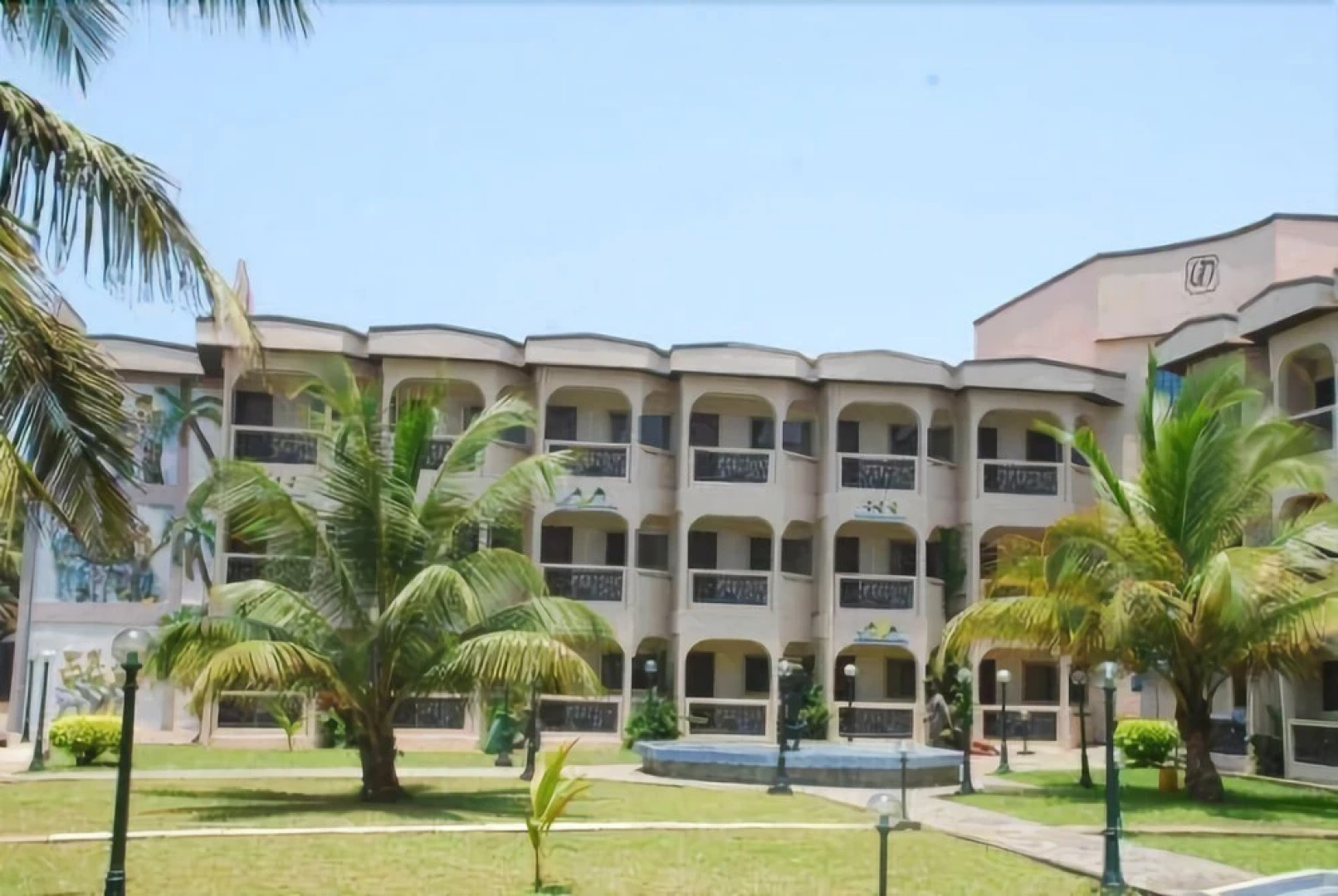 Ramada Resort, Accra Coco Beach