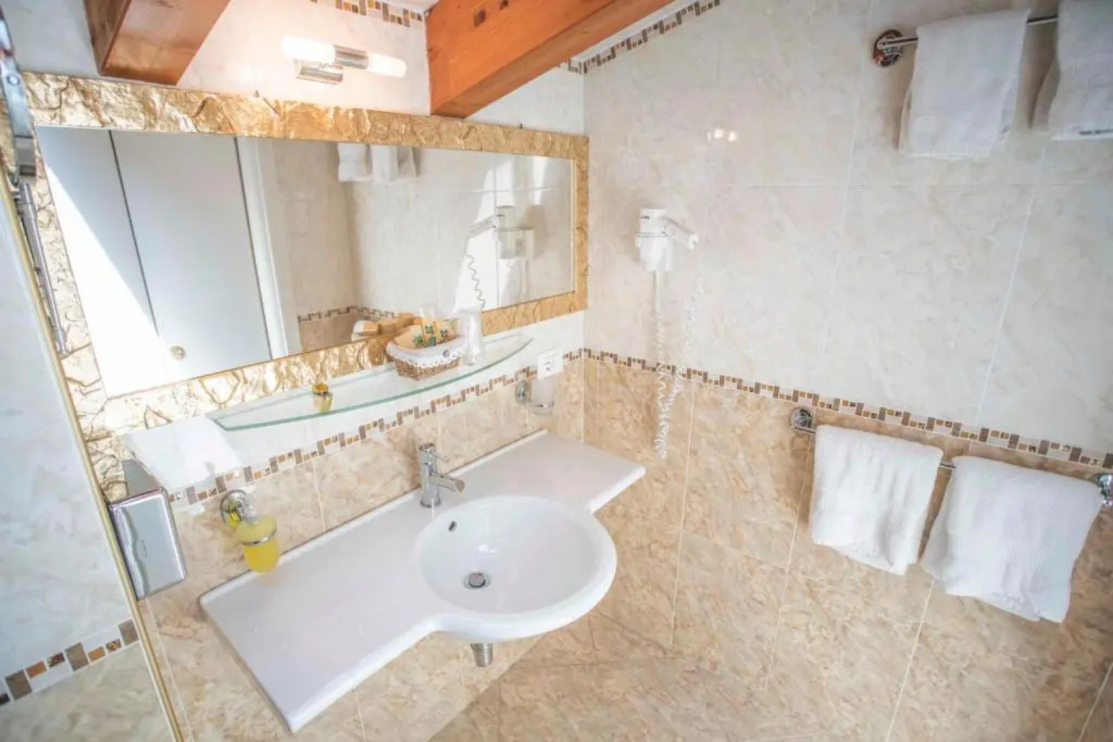 Hotel Borgo dei Poeti Wellness Resort