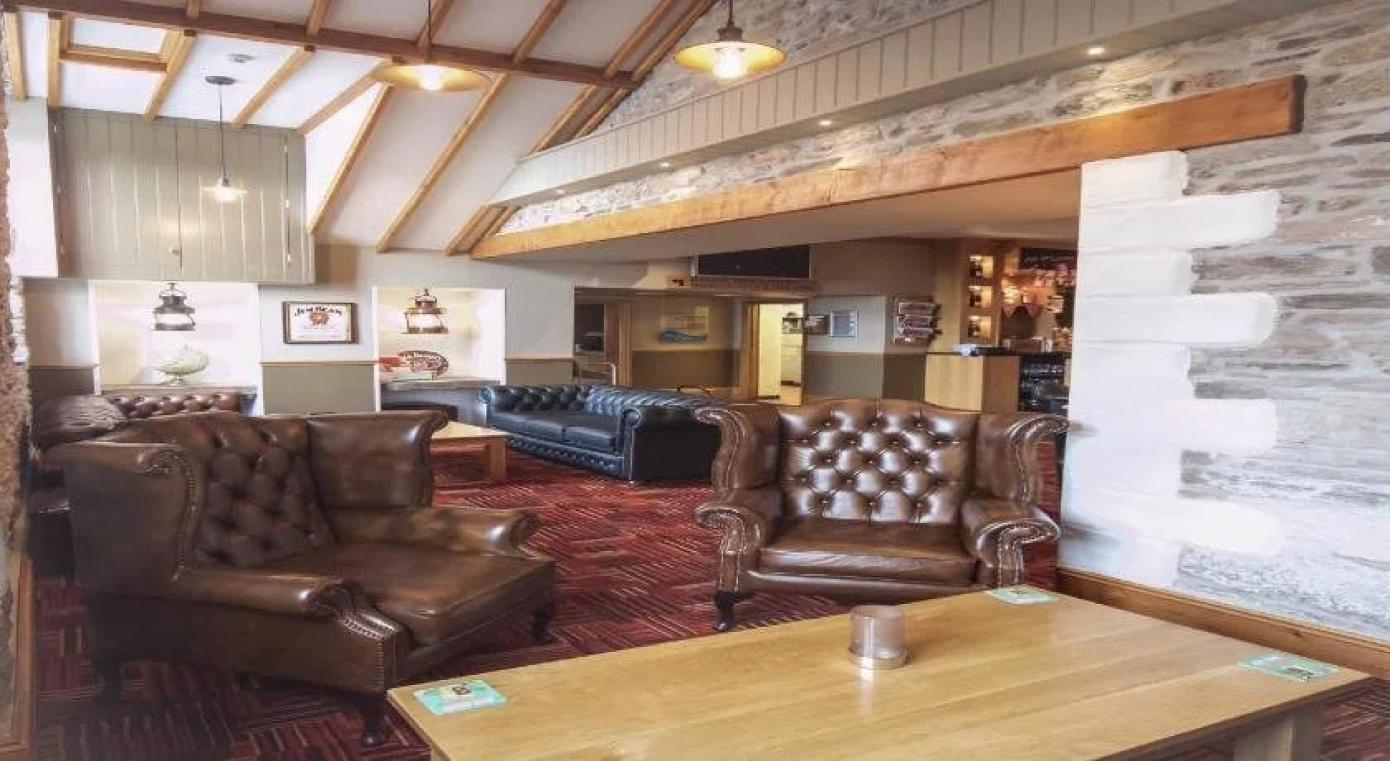 The Britannia Inn & Waves Restaurant