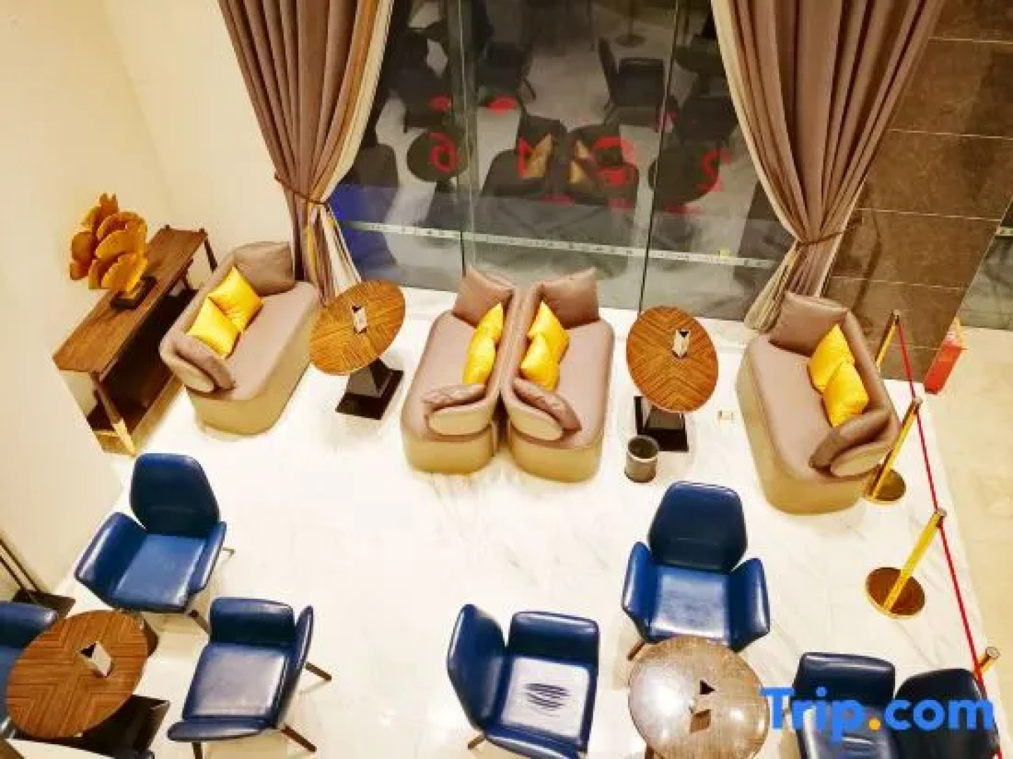 Xing Yi Hai Yu Hotel