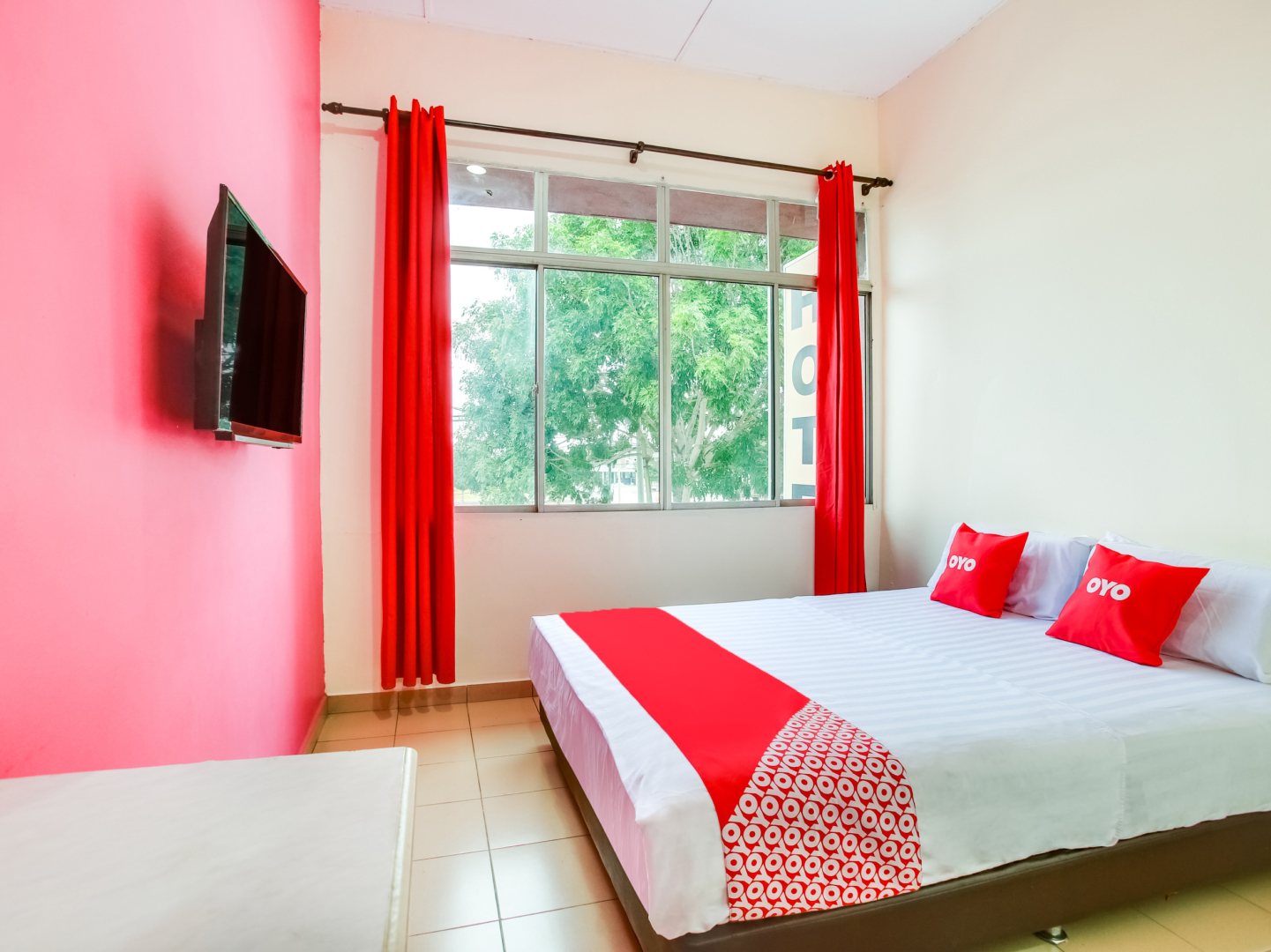 OYO 89656 Melati Hotel Nilai