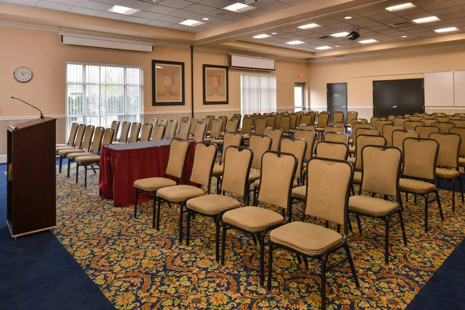 Comfort Suites Airport Tukwila Seattle