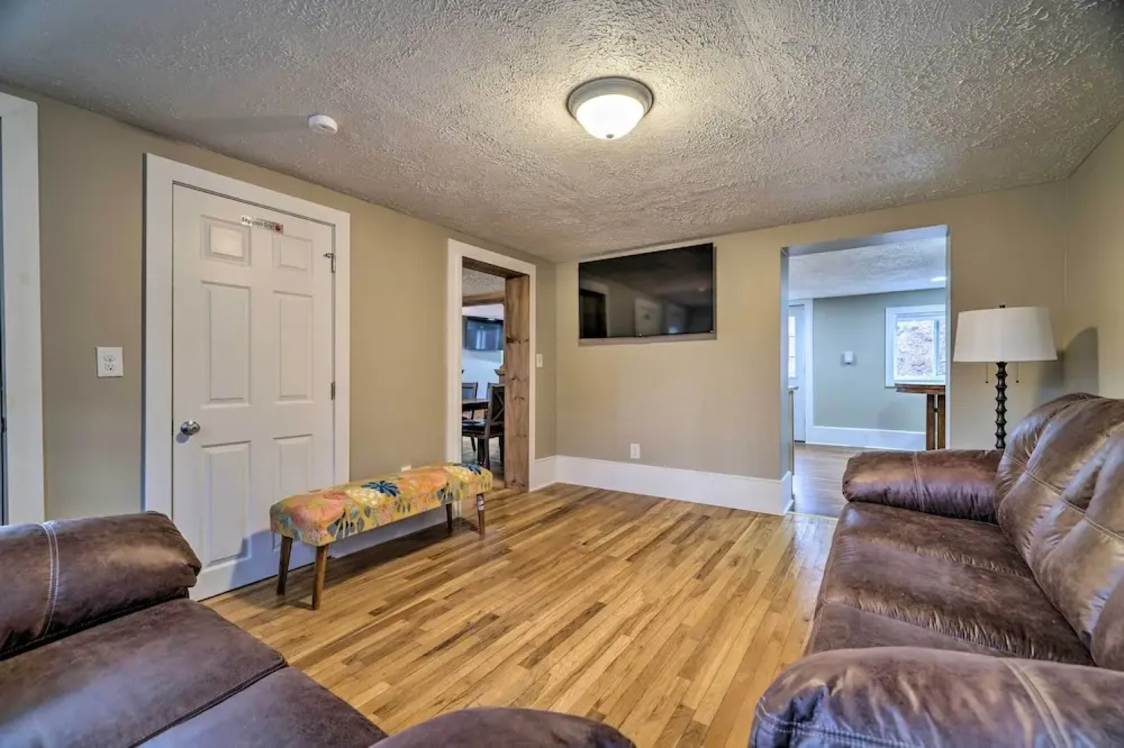 Scotrun Home Centrally Located to Area Resorts