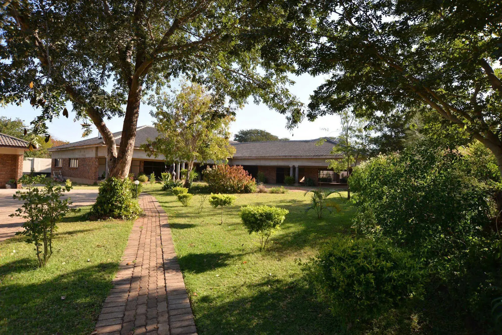 The Victoria Falls Deluxe Suites