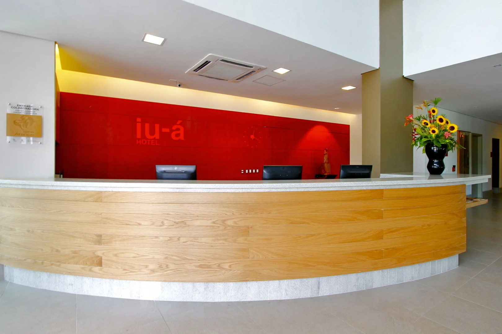 iu-á Hotel