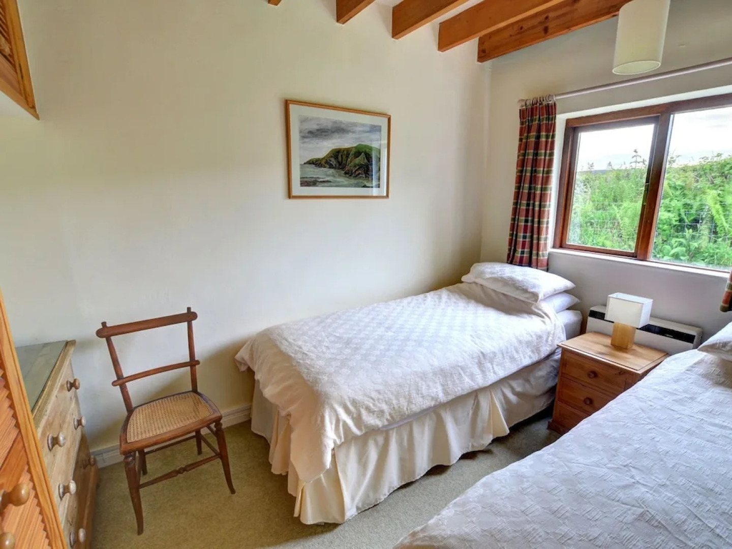 Quaint Holiday Home in Bwlch-y-groes With Garden