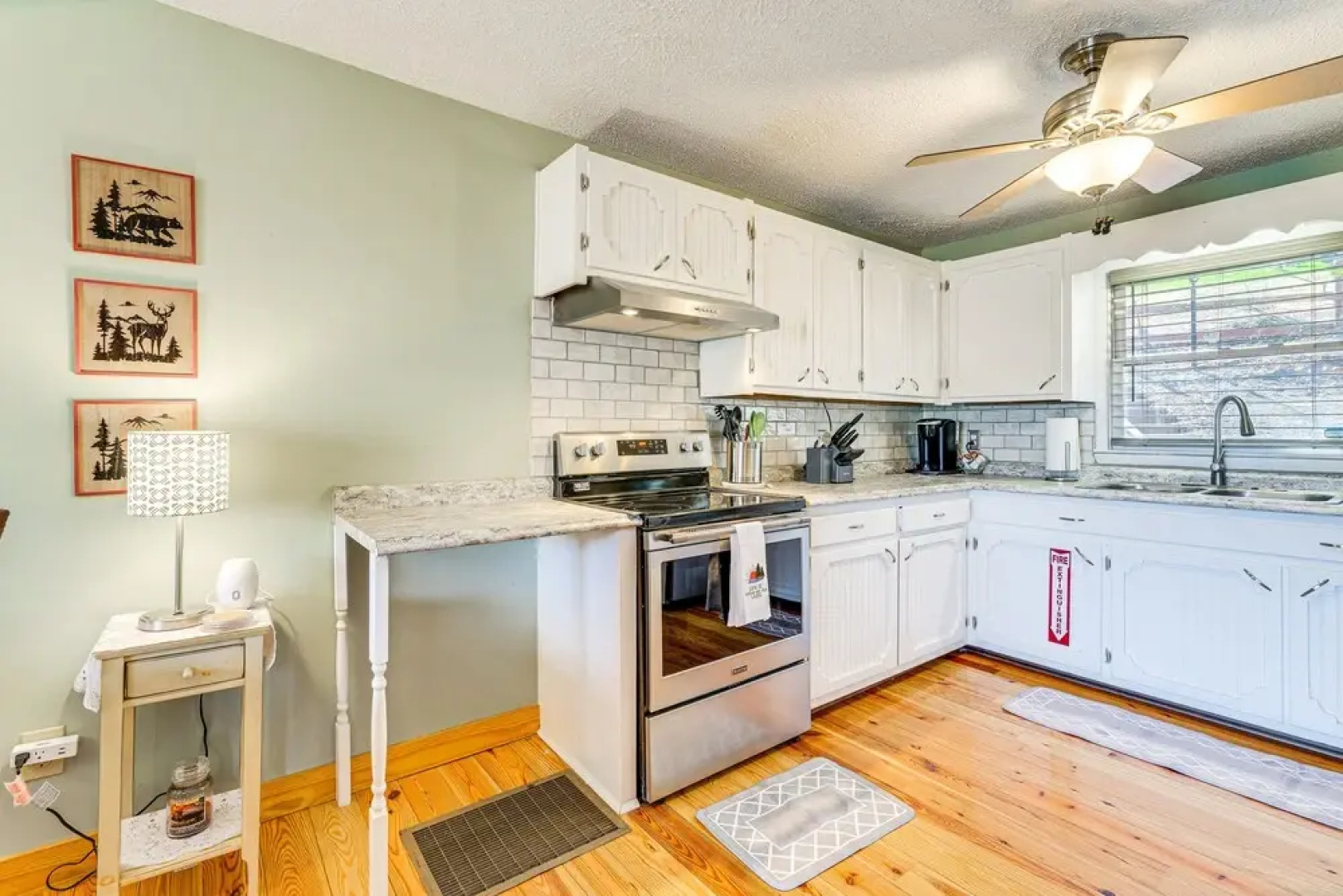 Pet-friendly Hiawassee Cabin w/ Lake Views & Sauna