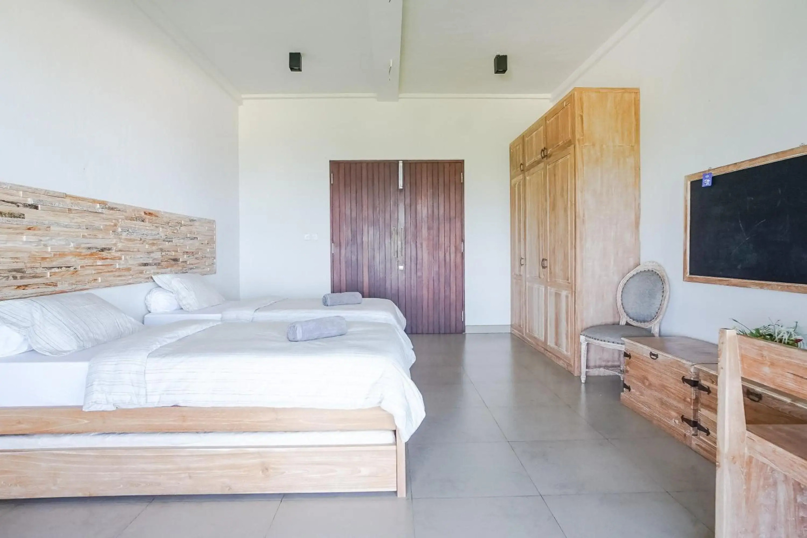 The Ocean Views Luxury Villas & Apartment by ZUZU