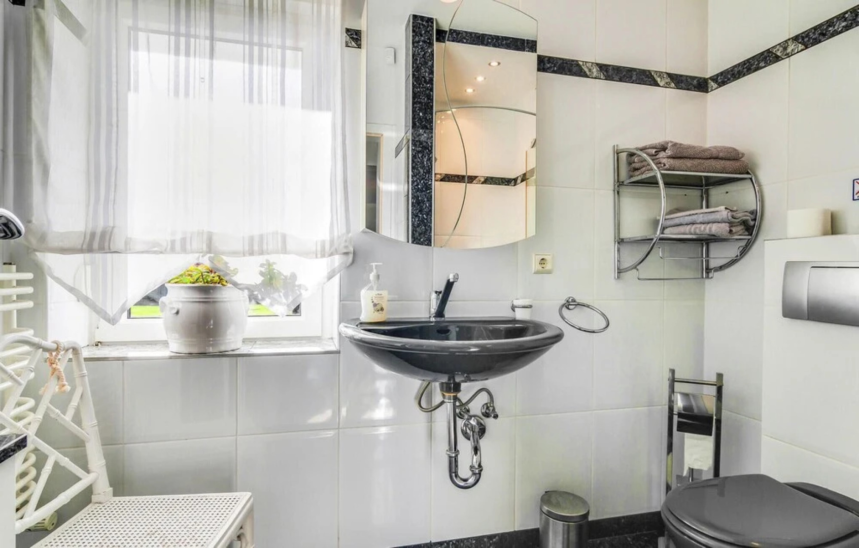 Awesome Home in Grzybowo With 6 Bedrooms and Wifi