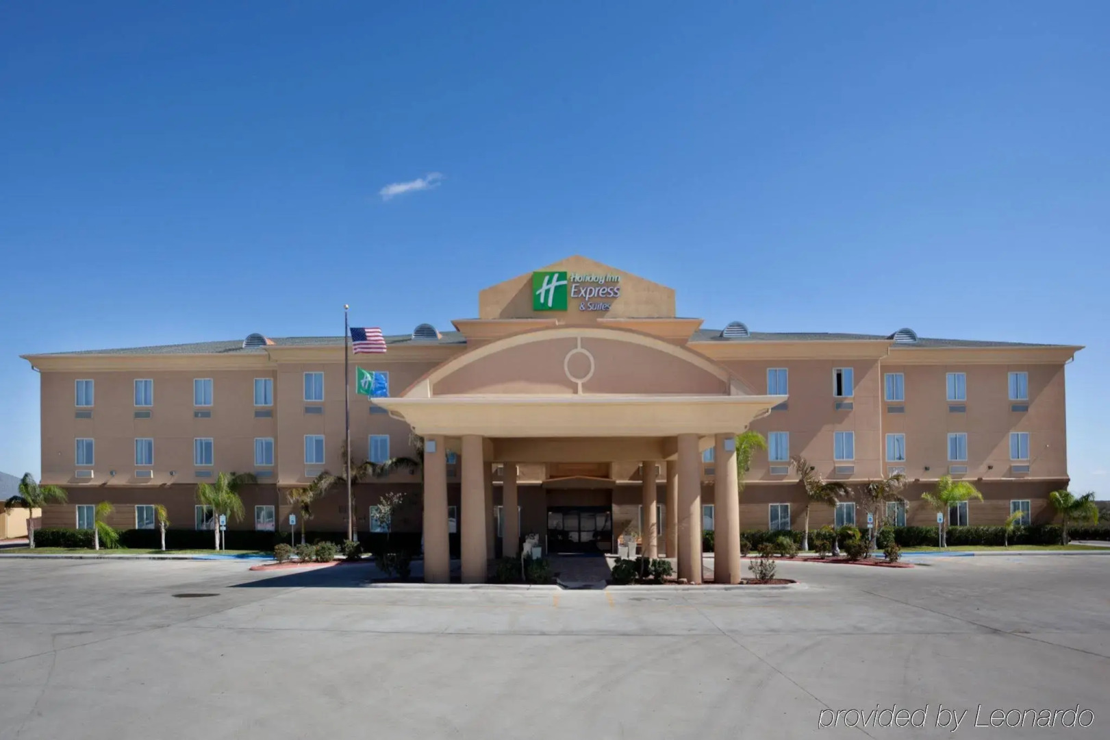 Holiday Inn Express & Suites Zapata by IHG