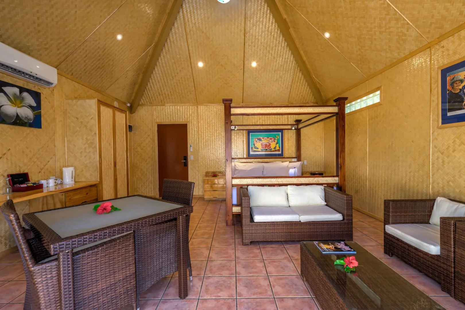 Sanctuary Rarotonga-On the beach - Adults Only