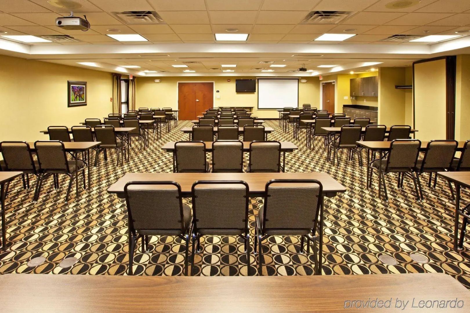 Holiday Inn Express Indianapolis - Southeast by IHG