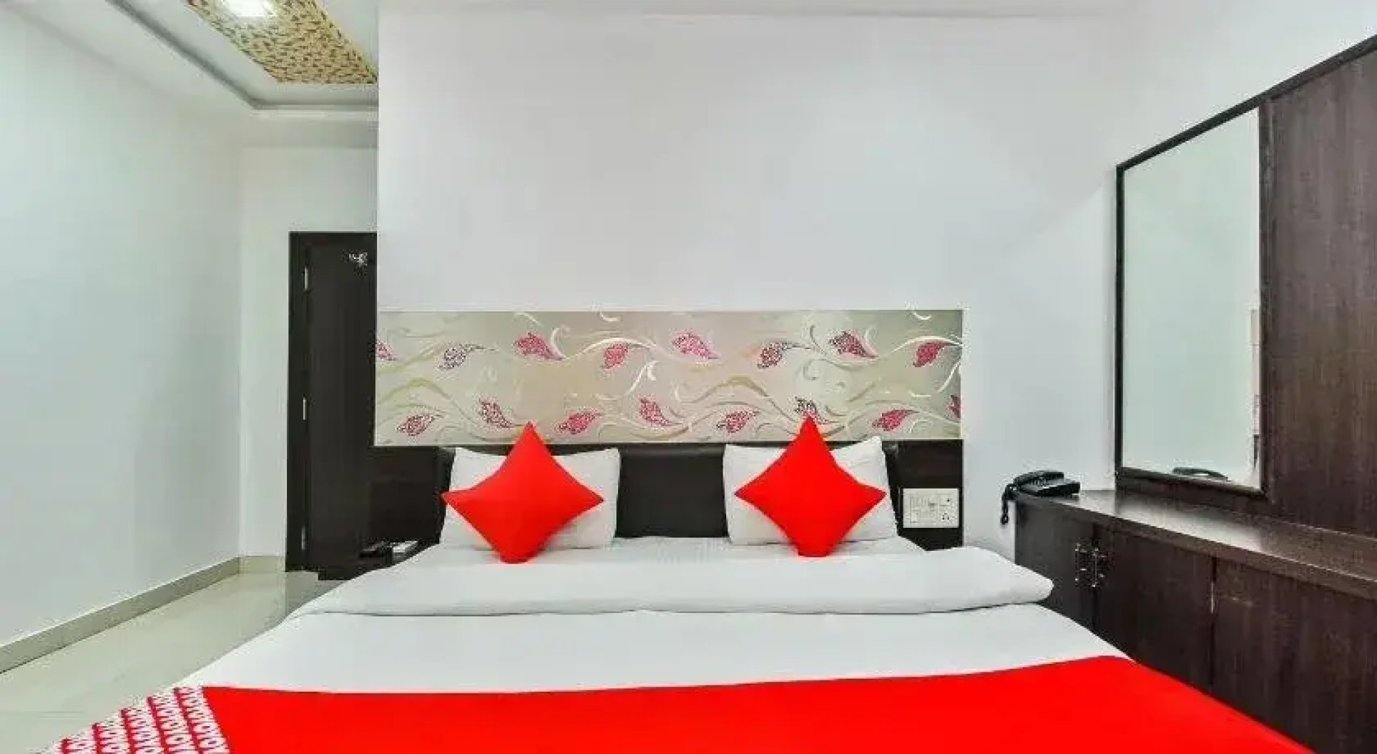 Hotel Rajputana Heights