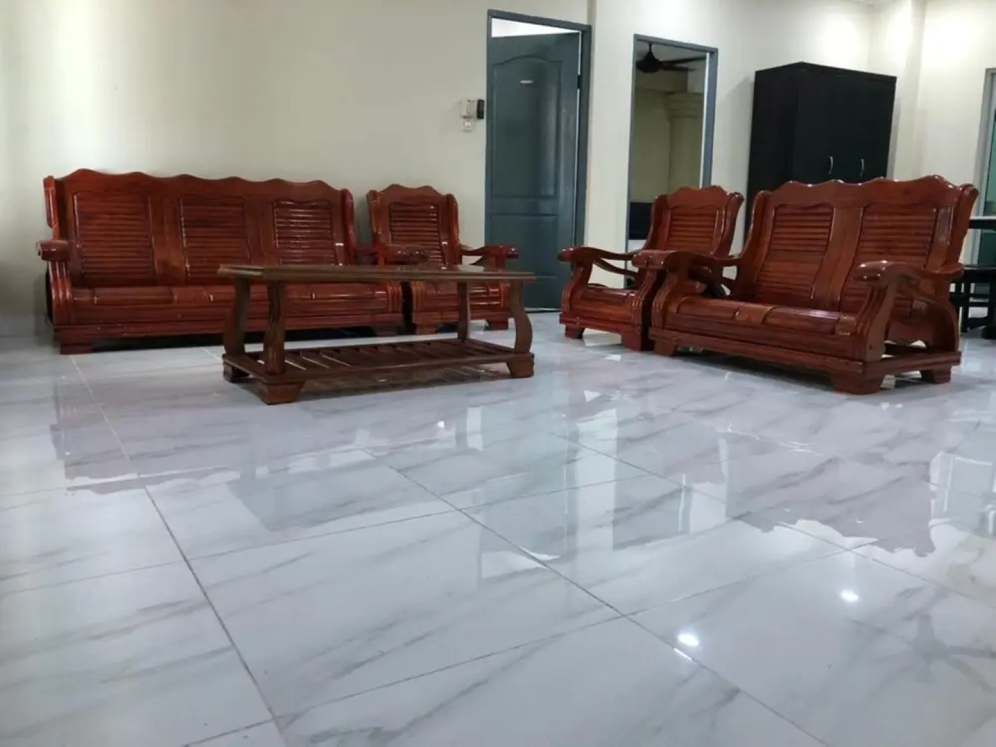 OYO 90342 Sena Home Homestay #828