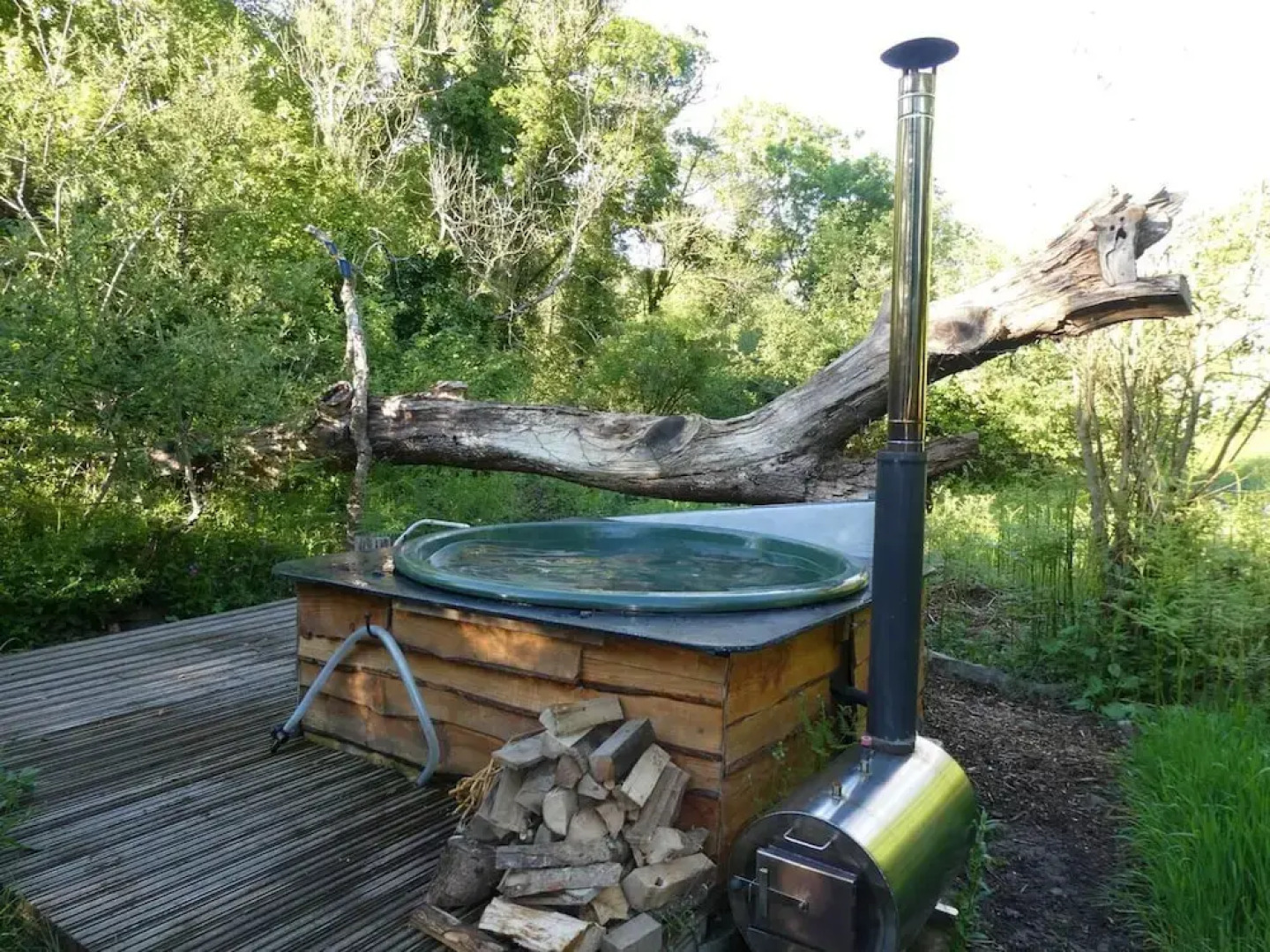 Roundhouse Yurt, Stunning Views, Totnes Dartmouth