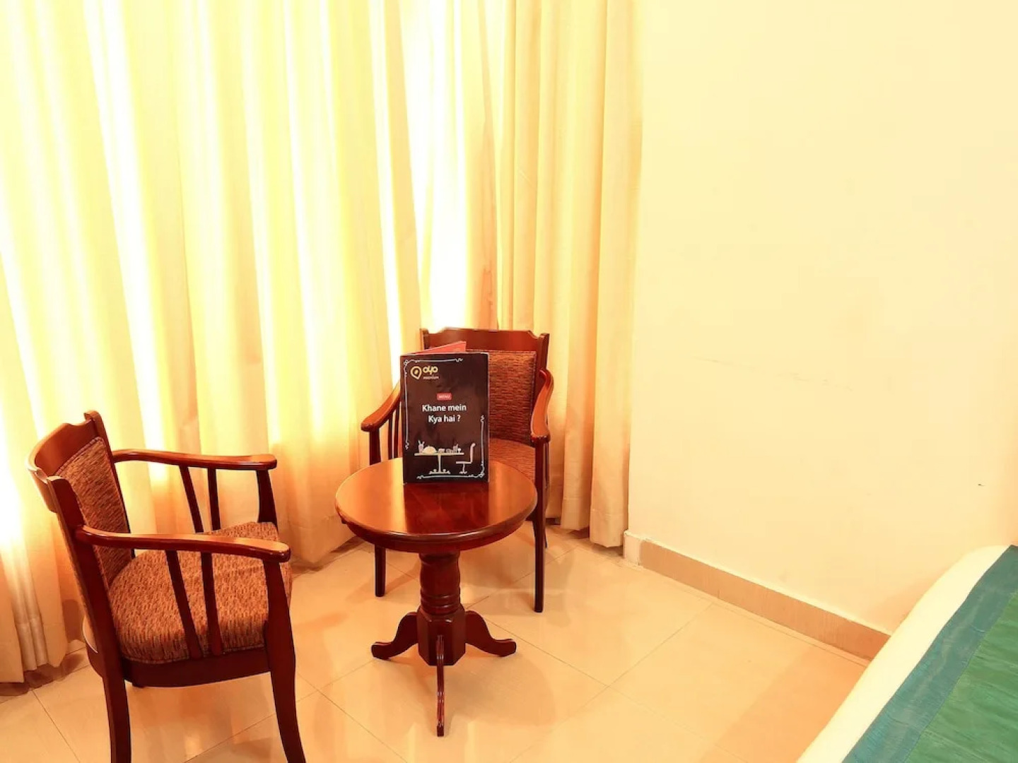 OYO 2911 The Pearl Hotel