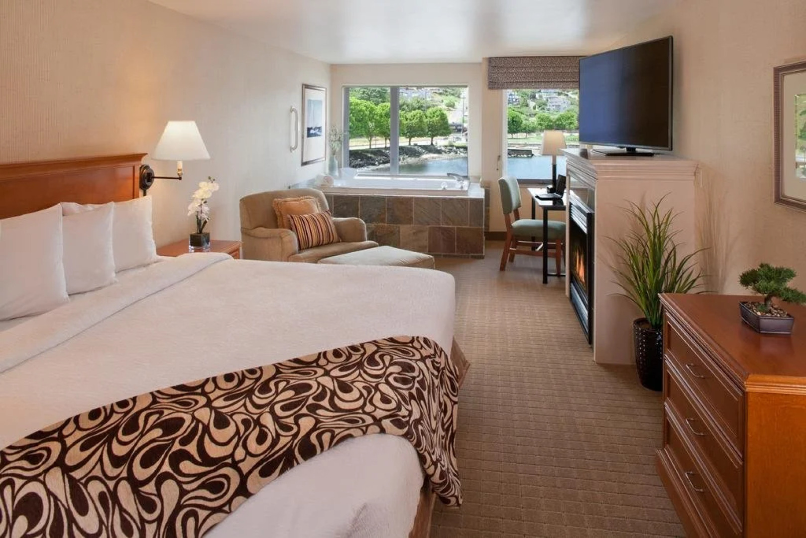 Silver Cloud Inn - Tacoma Waterfront