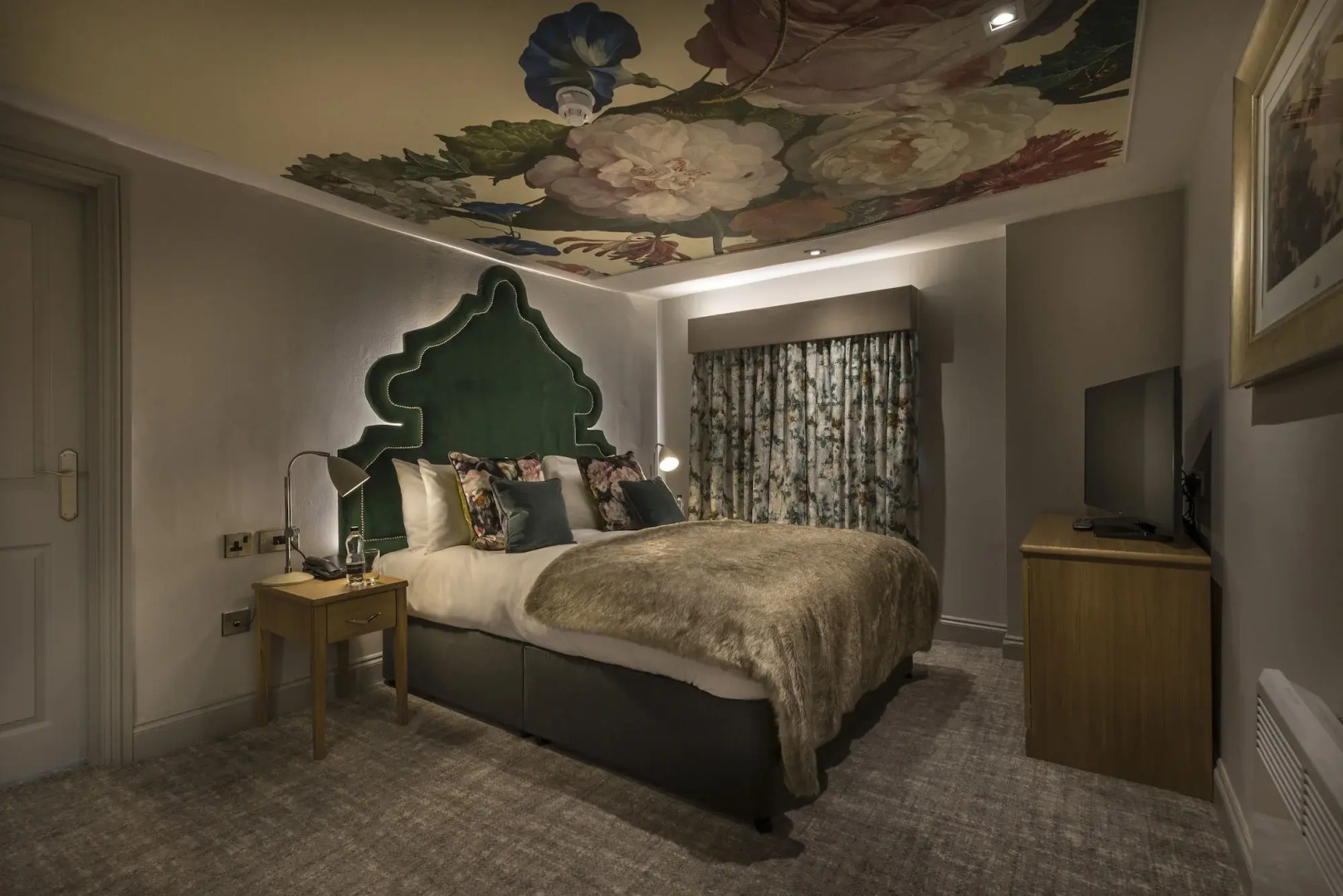 The Three Swans Hotel, Hungerford, Berkshire