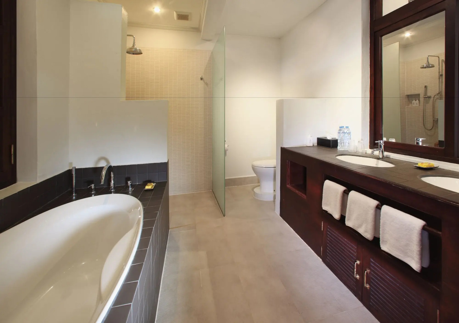 The Apsara Rive Droite