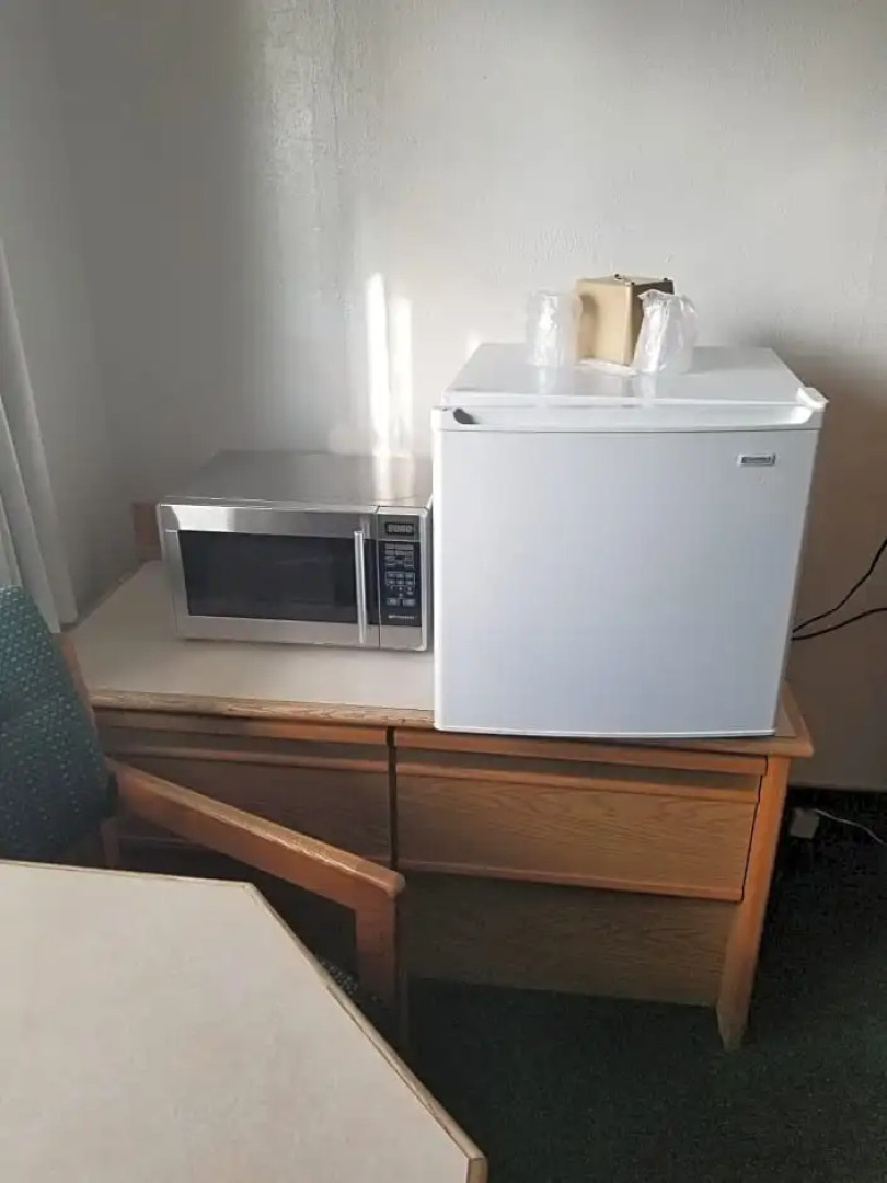 Oregon Trail Motel & Restaurant