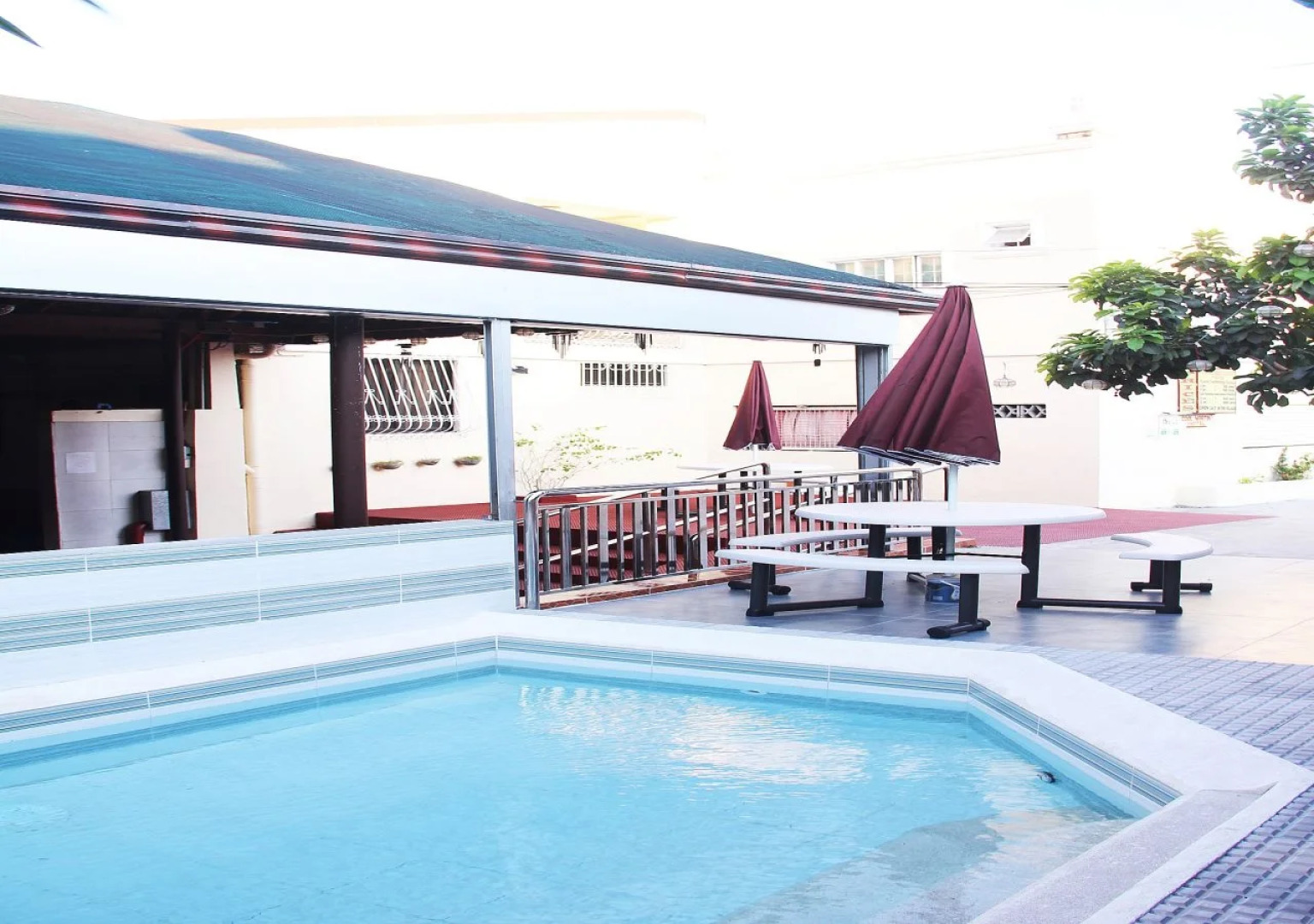 Cool Martin Resort Hotel