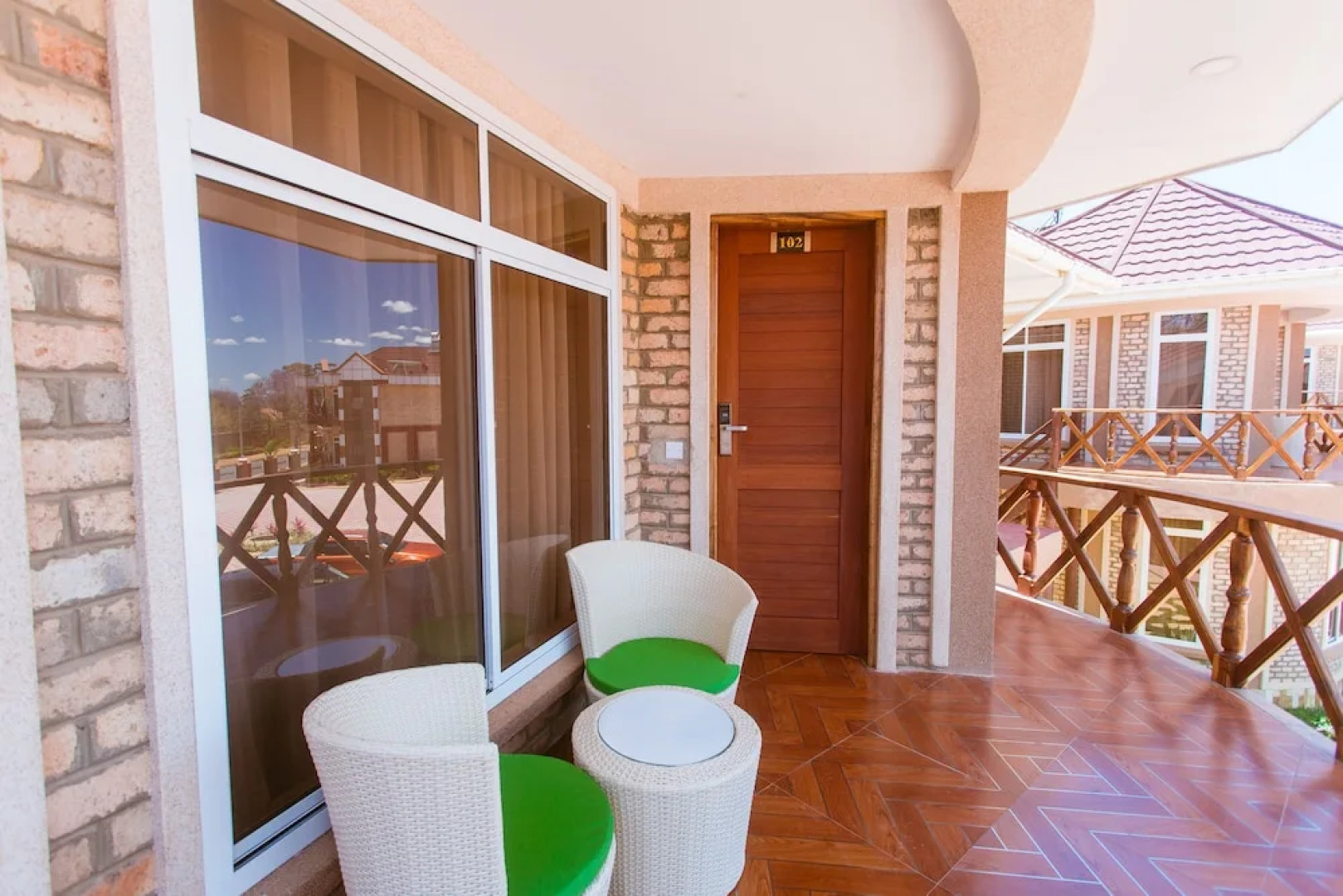 Mount Royal Villa Hotel