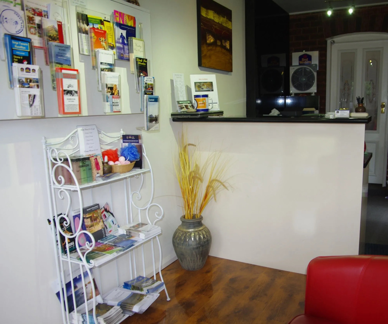 Hamilton Lakeside Motel