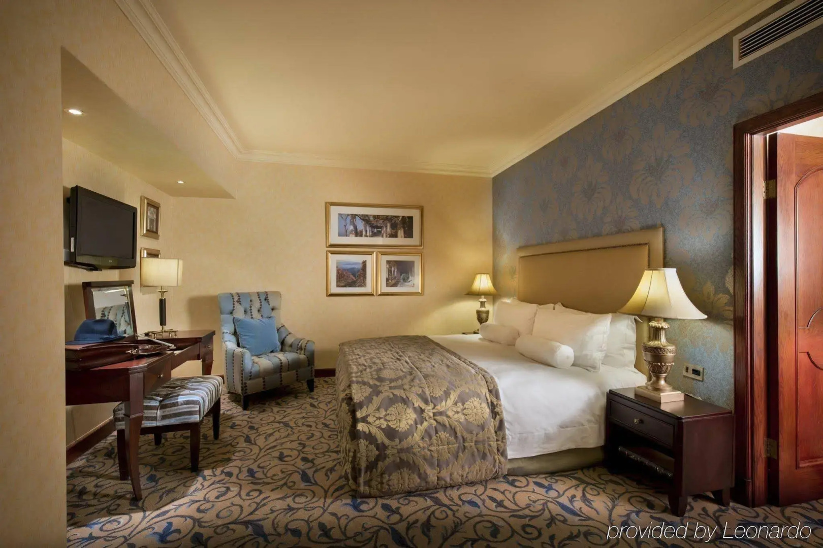 The Michelangelo Hotel