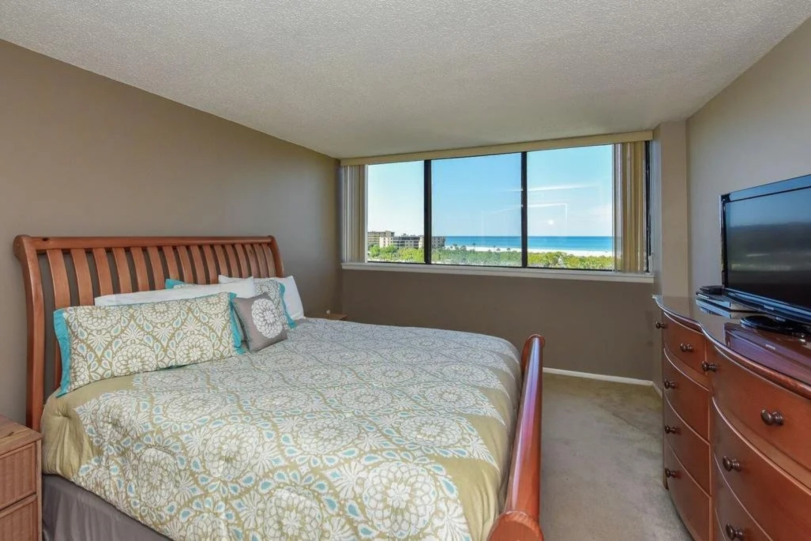 Our House at the Beach by Beachside Mgt