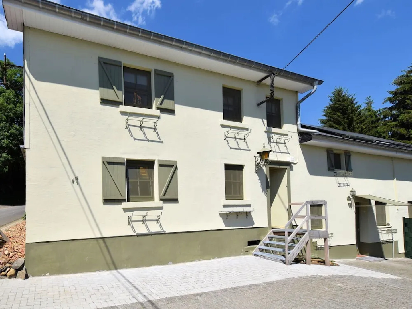 Luxurious Holiday Home in Saint Vith with Terrace