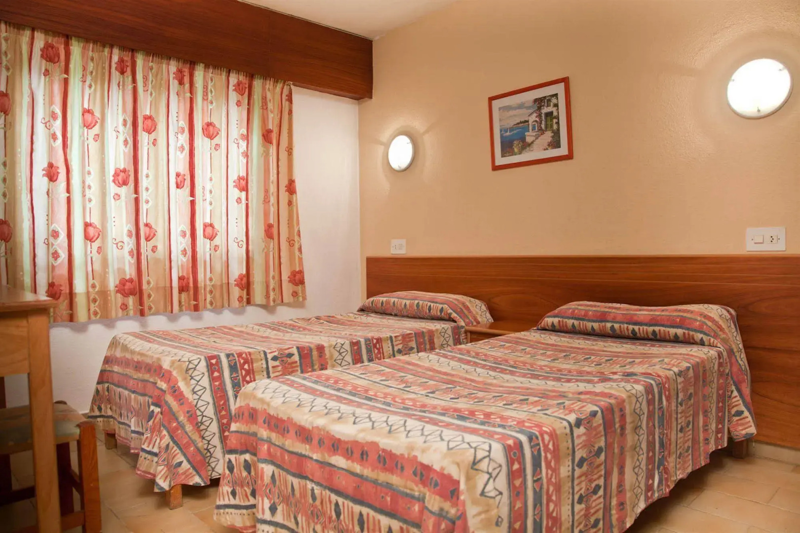 Apartamentos Mira Mola