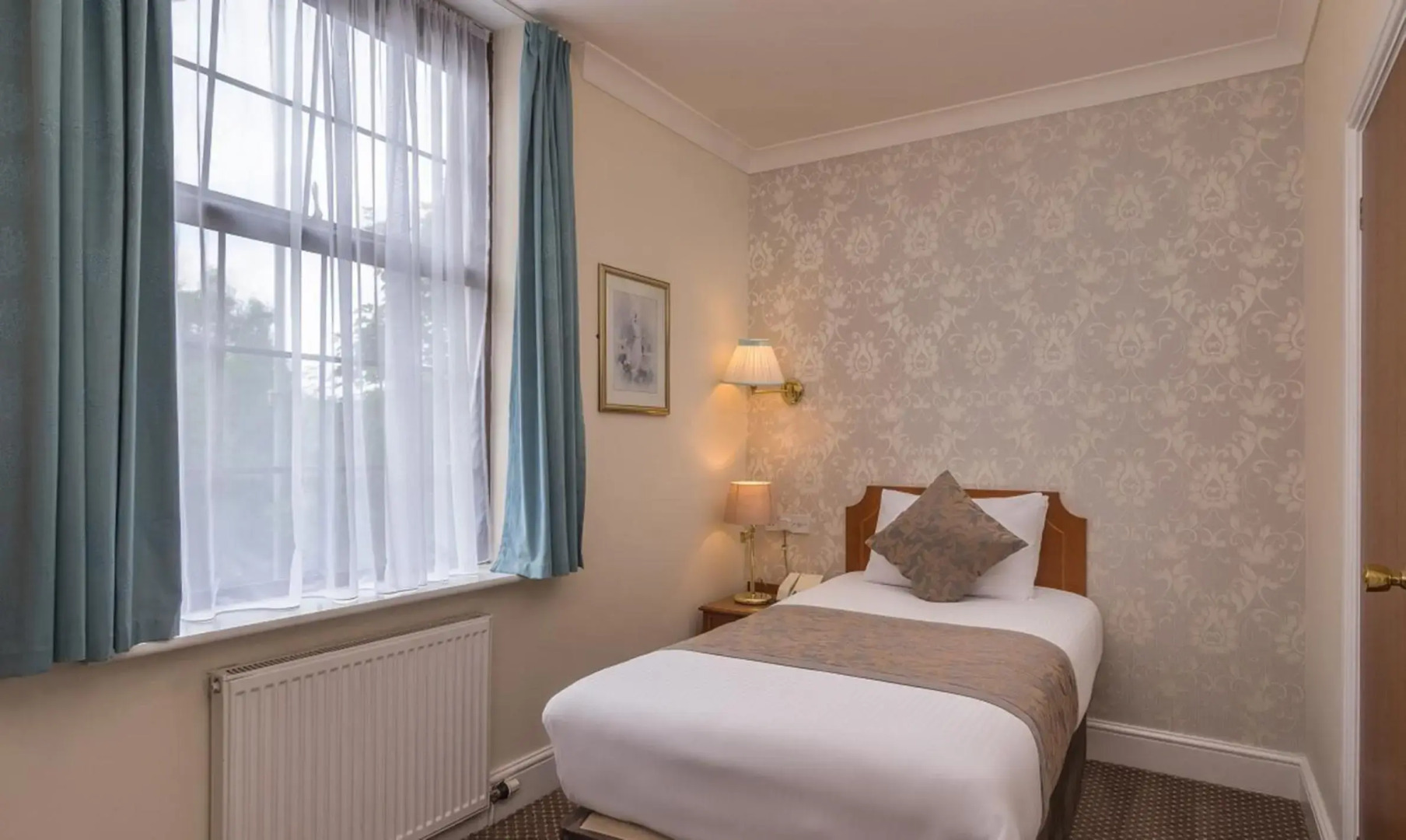 Garner Hotel Birmingham South East by IHG