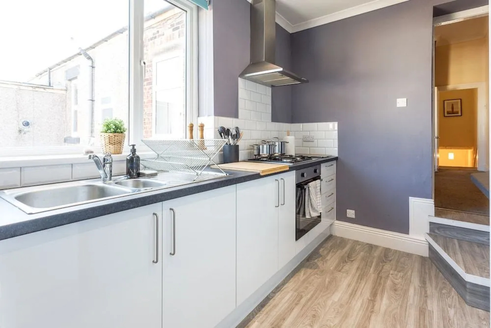 Cozy Coastal Getaway