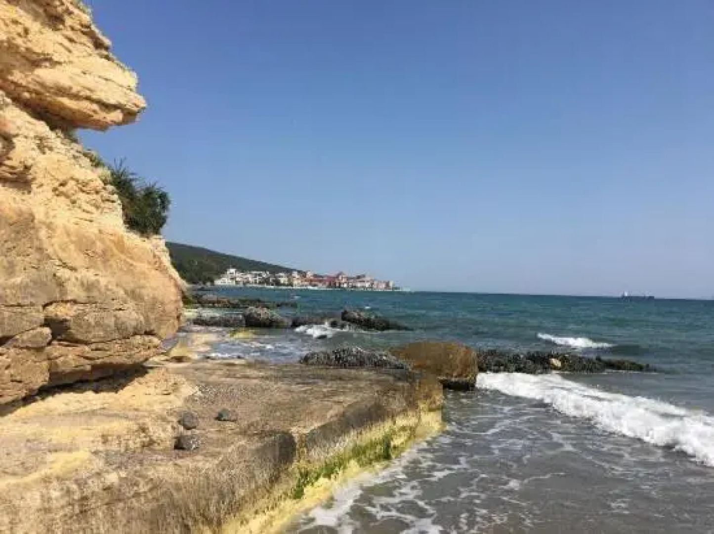 Coral Beach Apartment