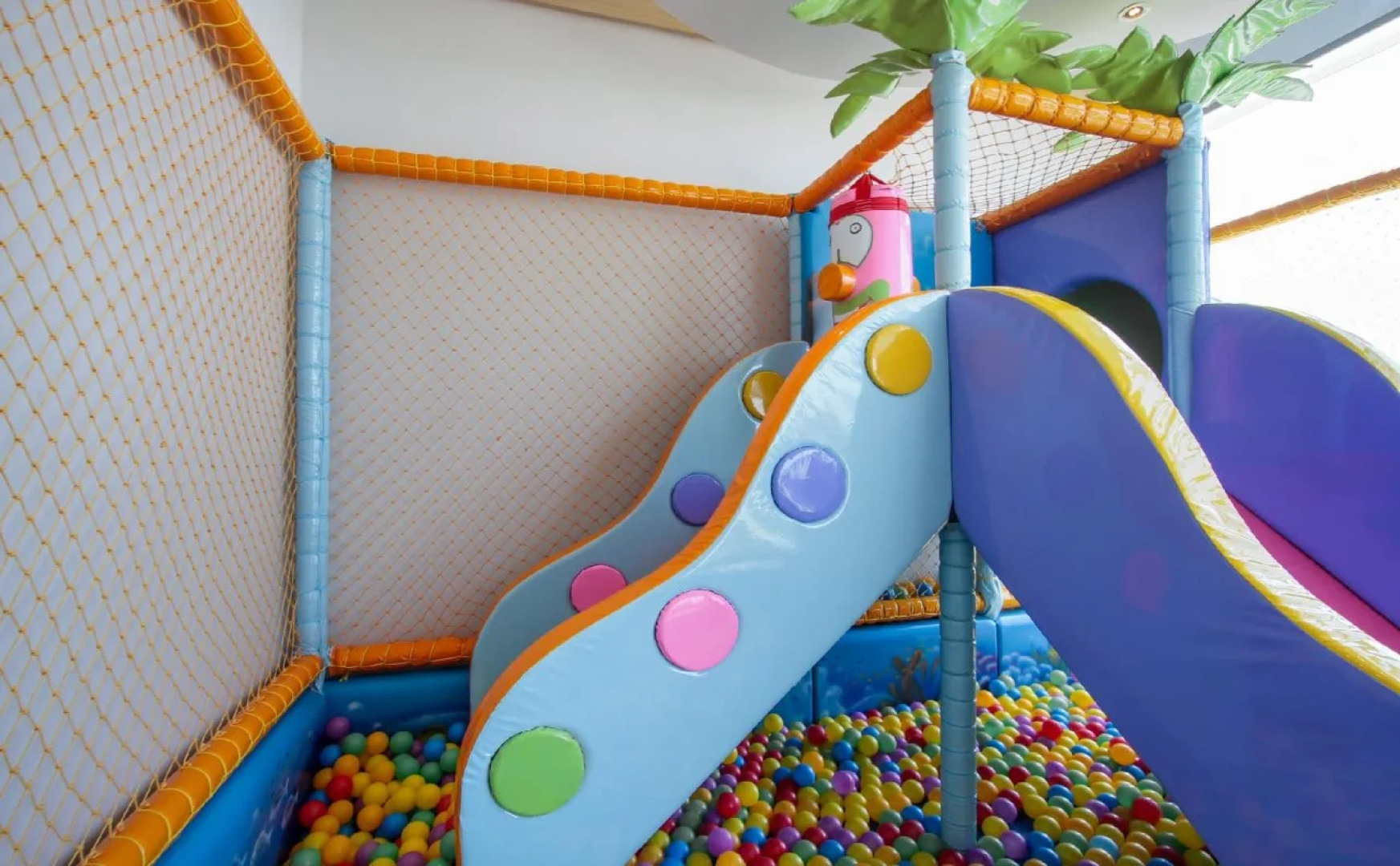 White Sand Beach Residences Pattaya