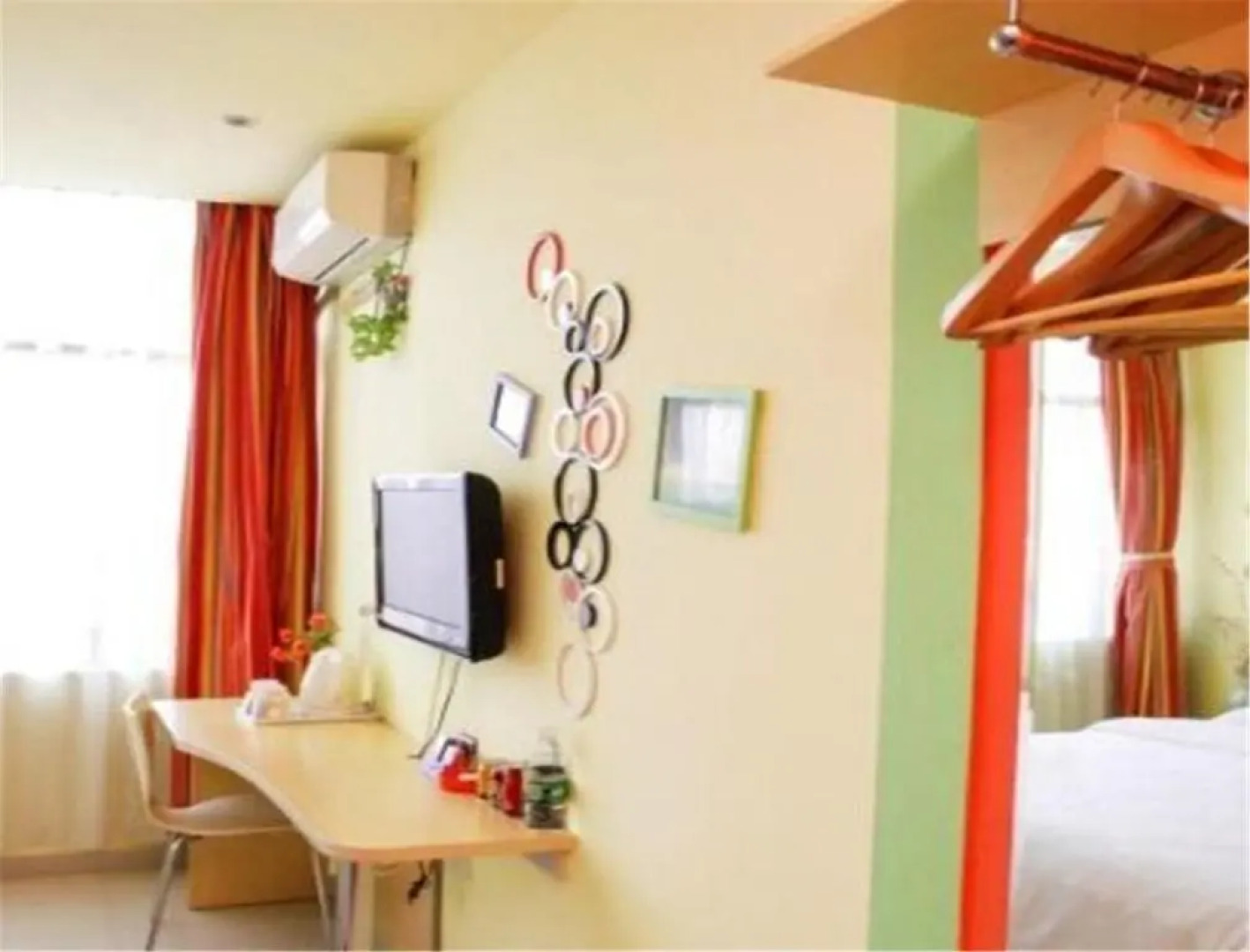 8 Inns Dongguan Liaobu Haipai Branch