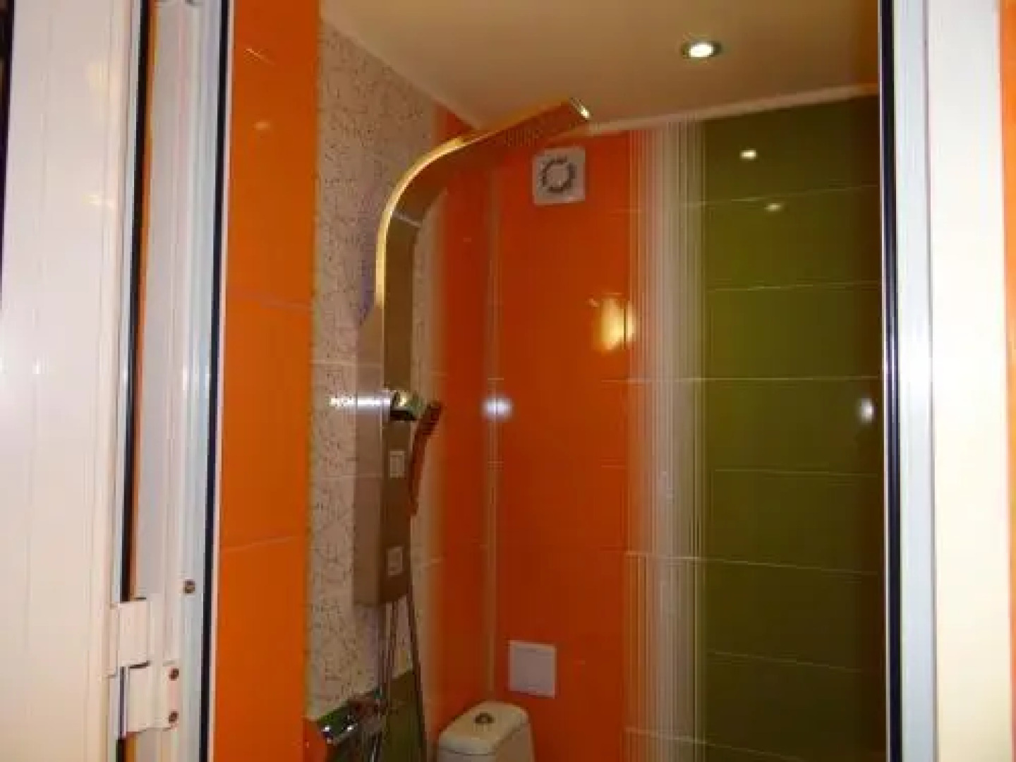 Orange Flower Apartments 1