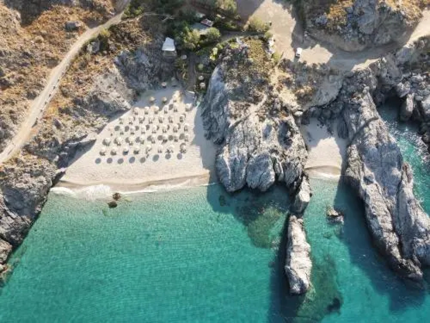 Anemos 4 Seasons Luxury Villas