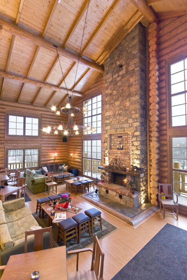 Sfendamos Wood Village