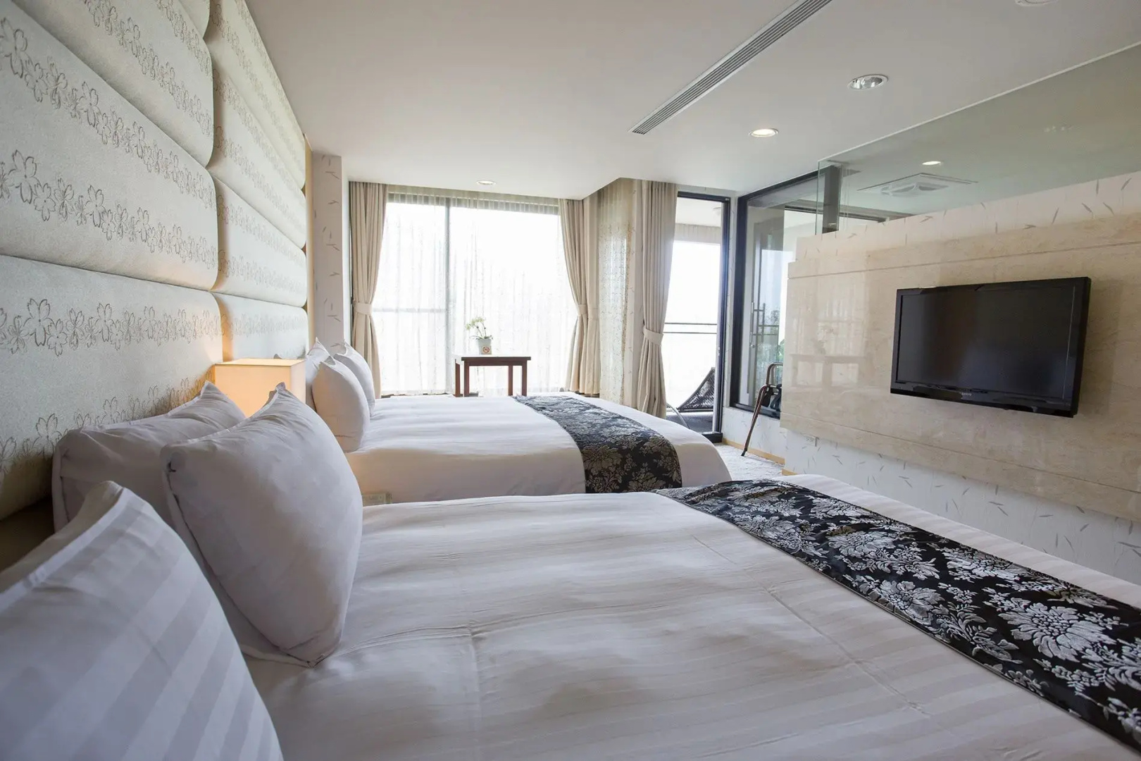 Tai Yi Red Maple Resort