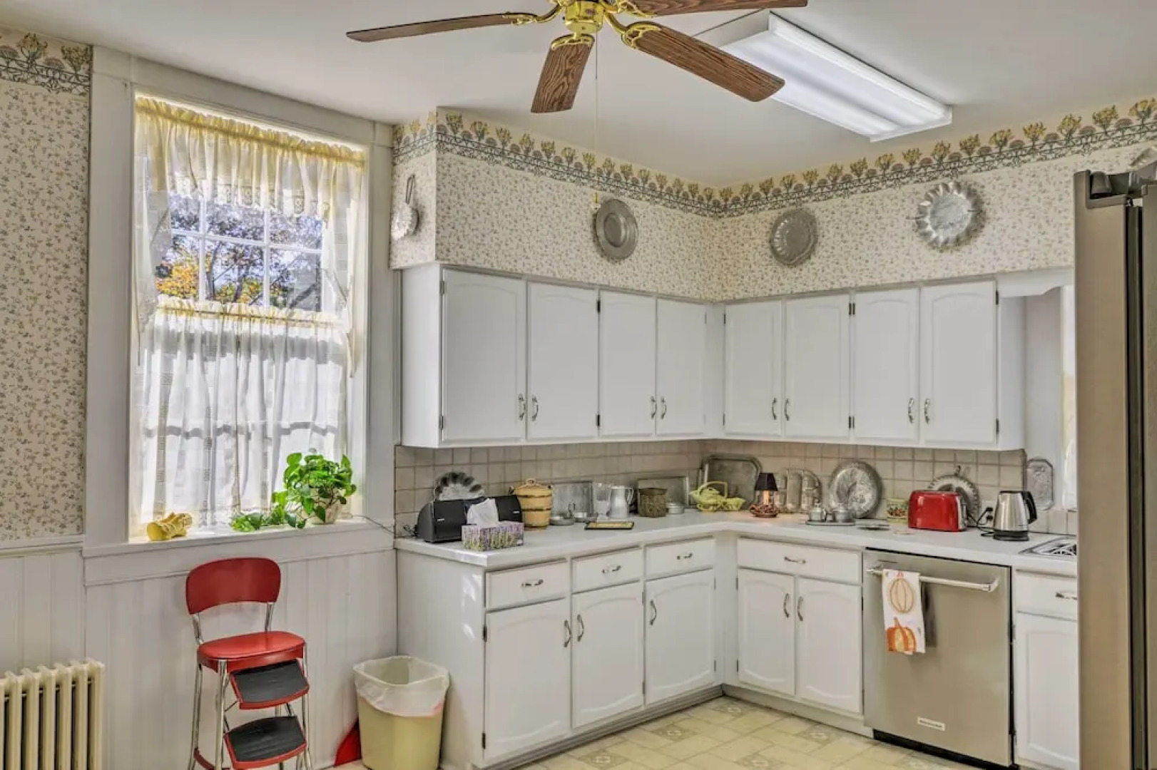 Historic West Virginia Home Built in 1854!