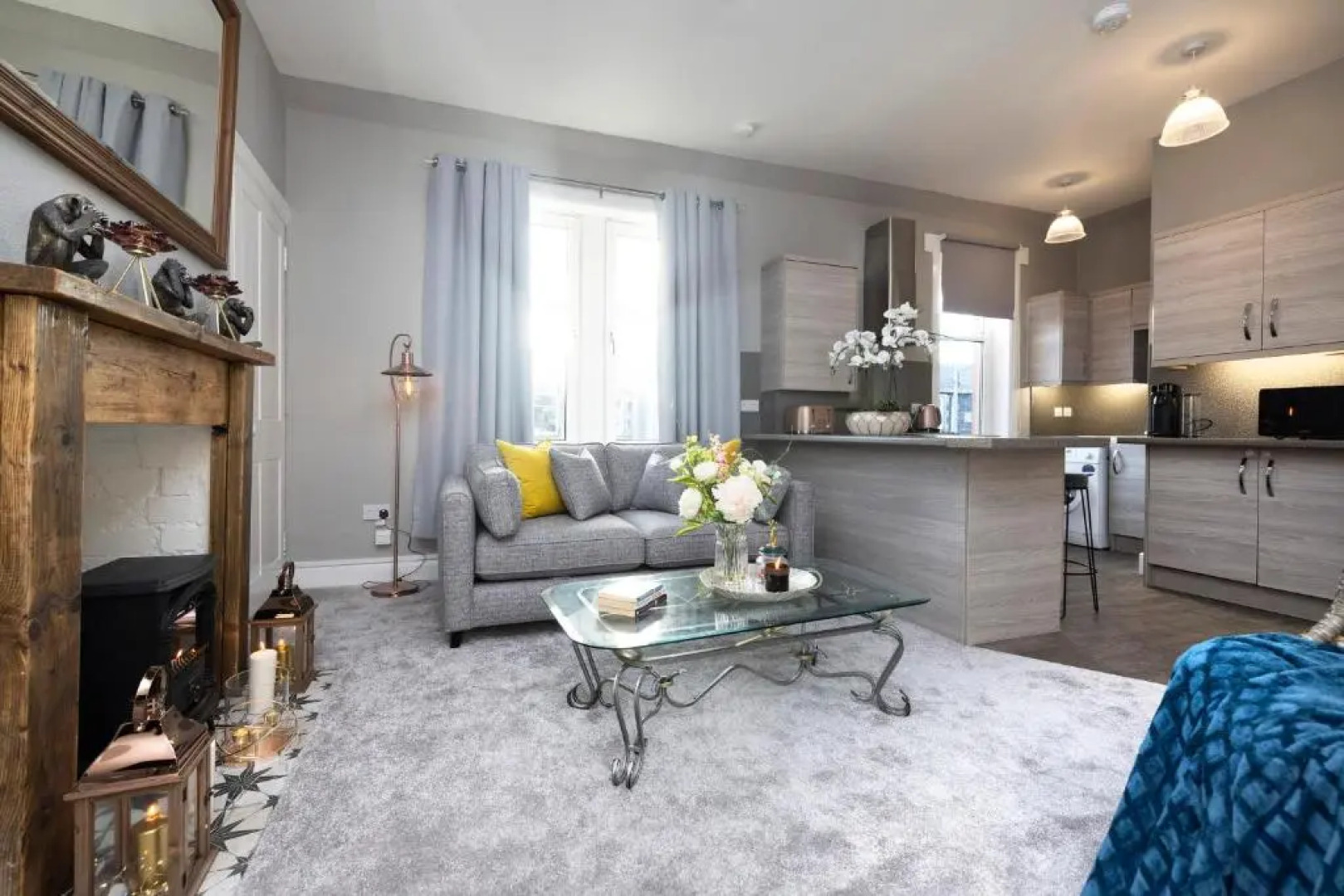 Stylish George Street Apartment