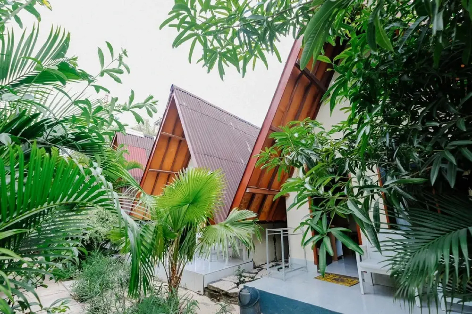 RedDoorz @ Ocean 2 Gili Trawangan