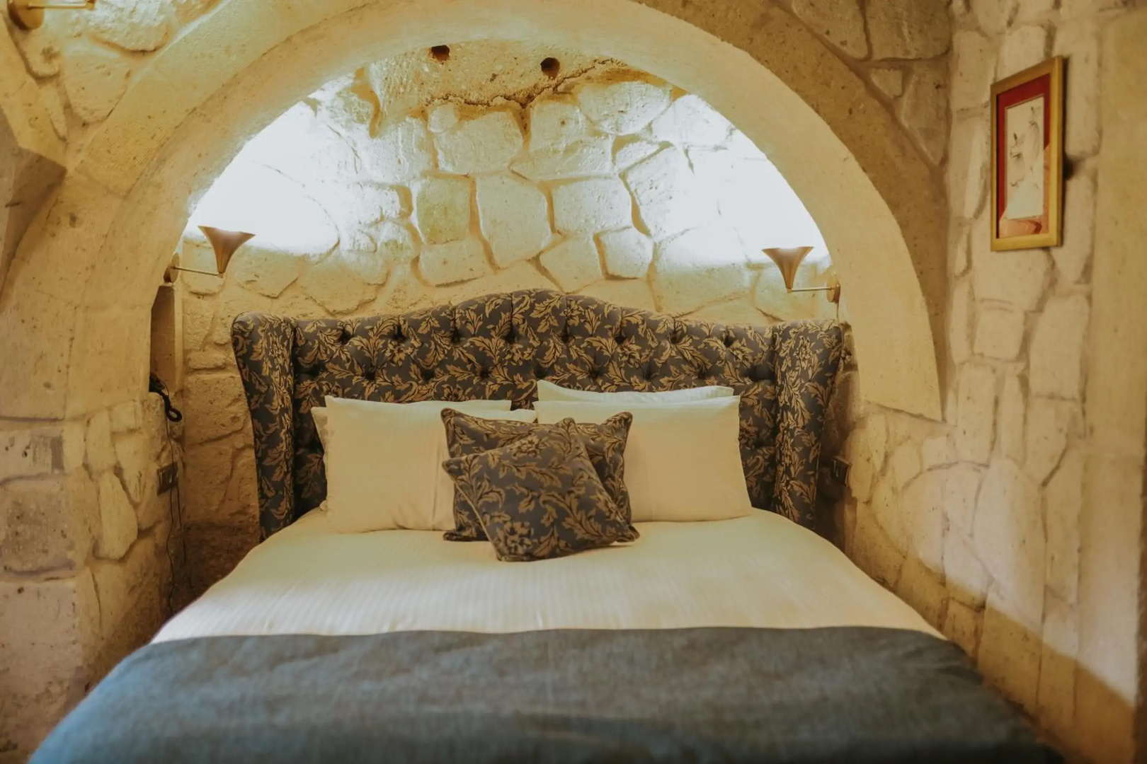 Elaa Cave Hotel