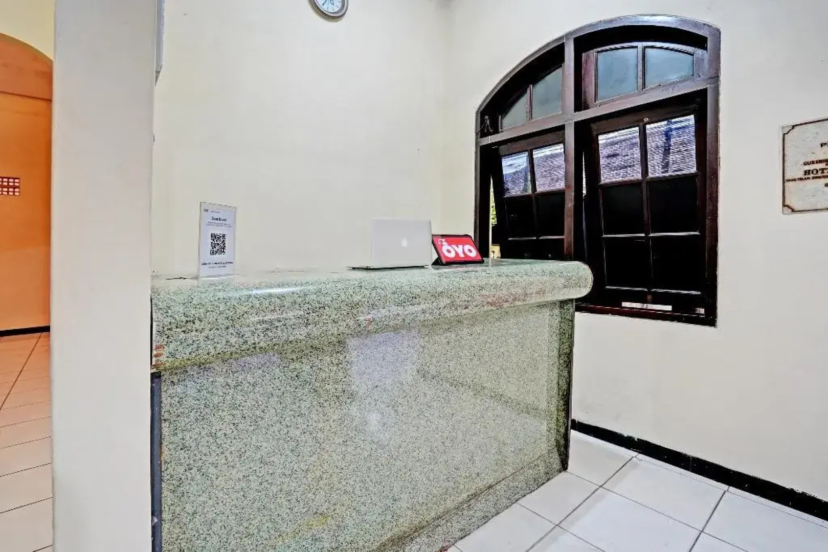 OYO 91198 Hotel Mahkota 2 Lamongan