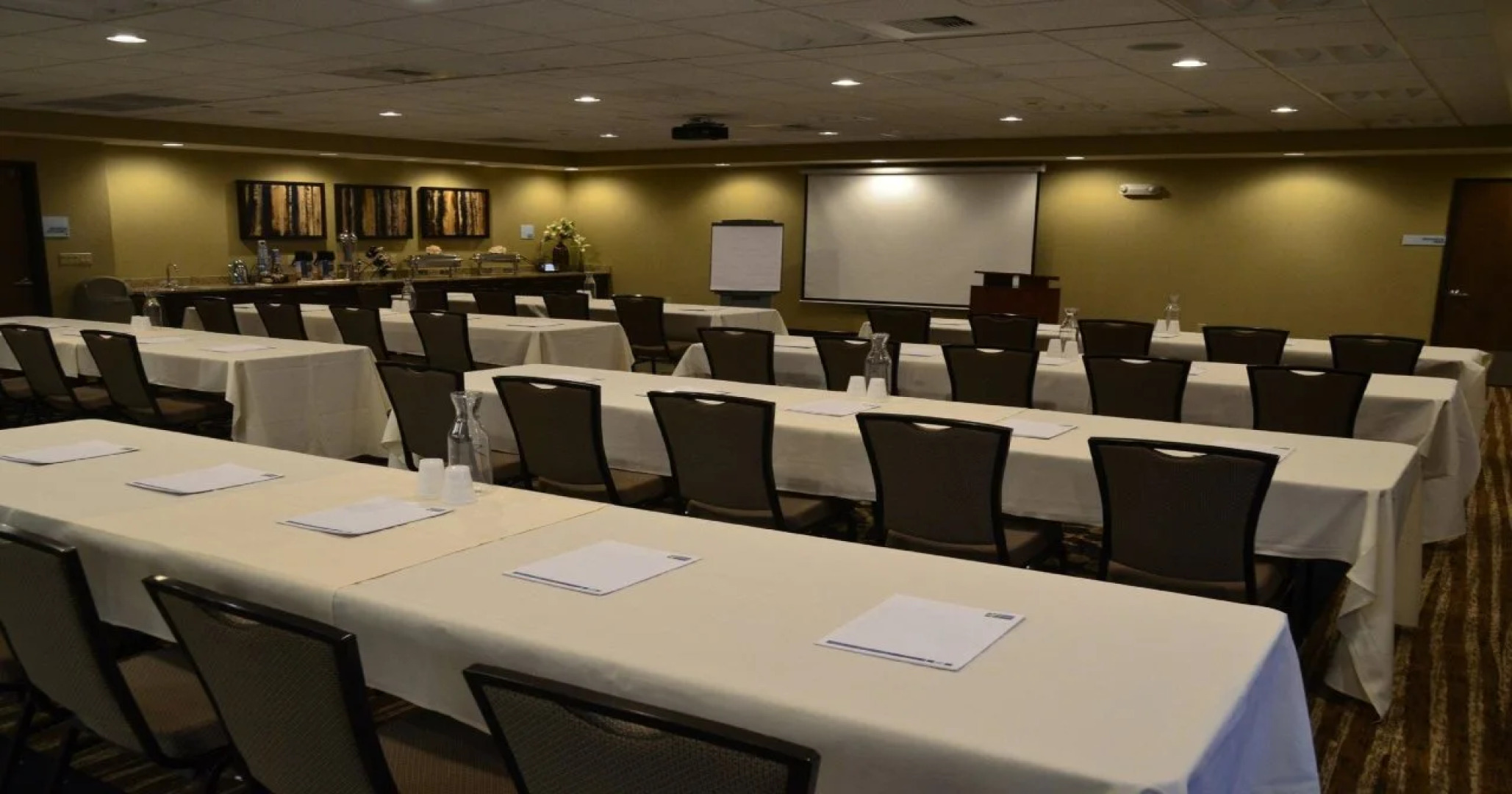 Holiday Inn Express Hotel & Suites Belgrade by IHG