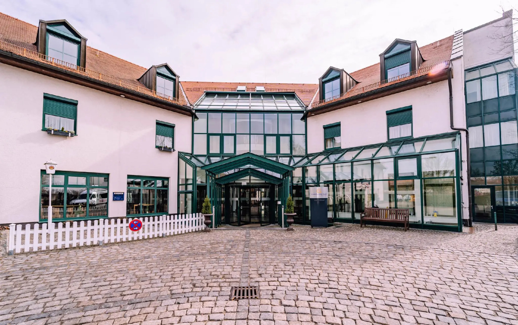 Atomis Hotel Munich Airport