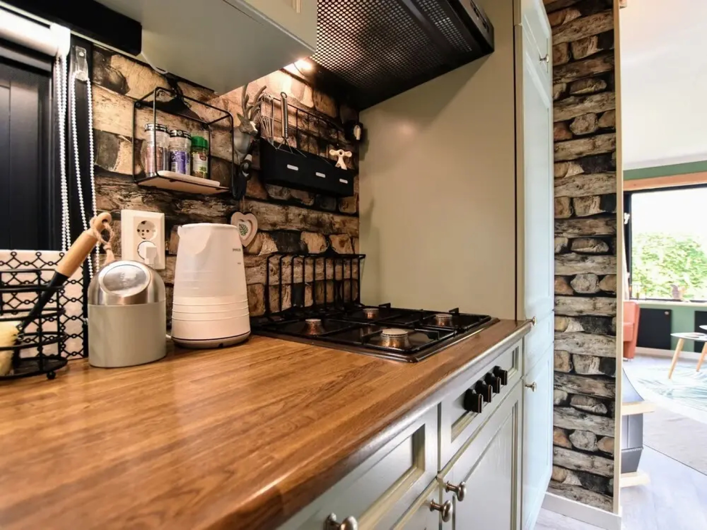 Tasteful Chalet With Veranda in the Veluwe
