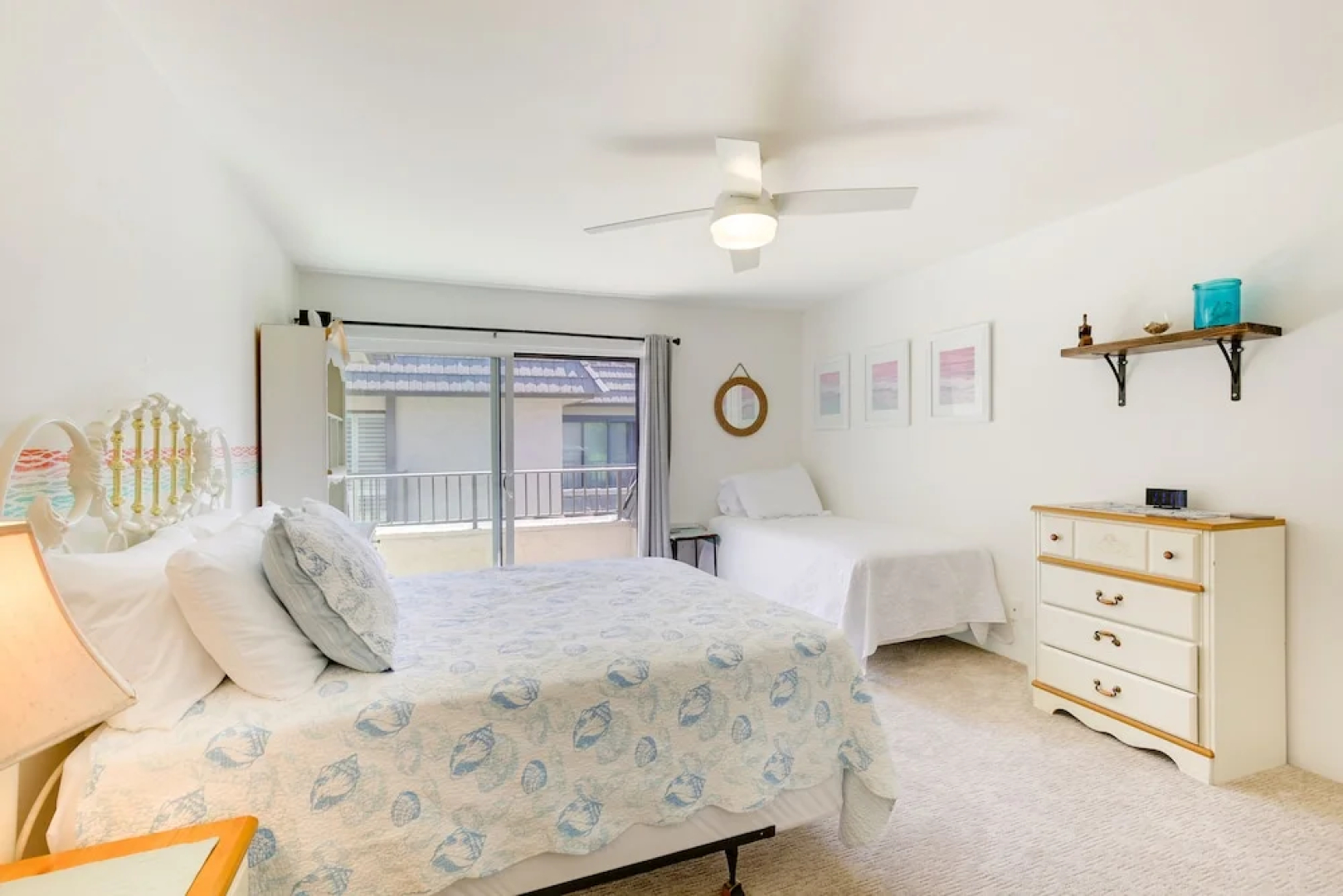 Solana Beach Condo w/ 4 Pools & Beach Access!