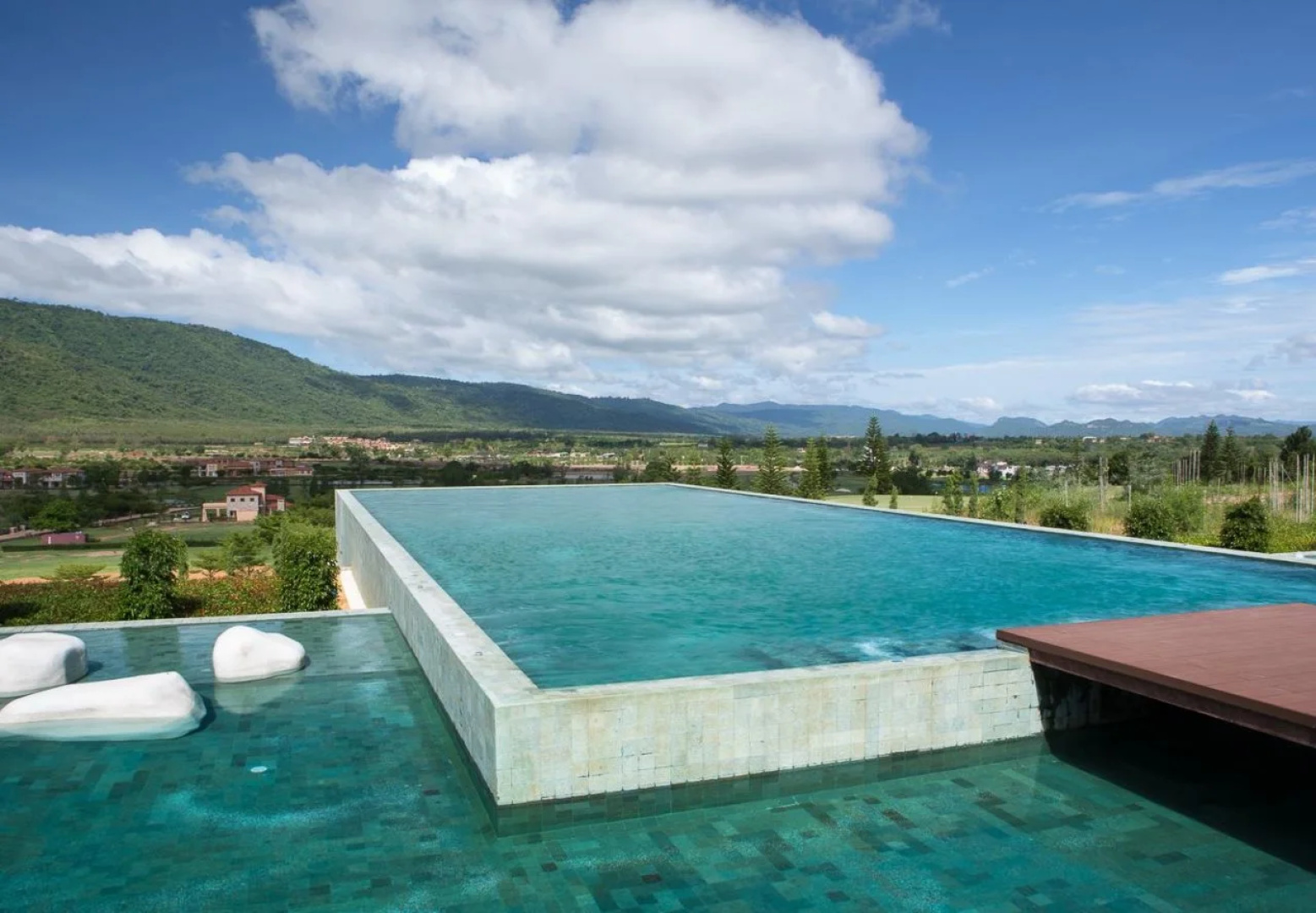 Town Square Suites by Toscana Valley